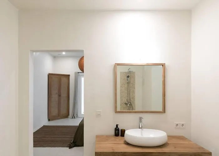 Ohaki Surf Villa *